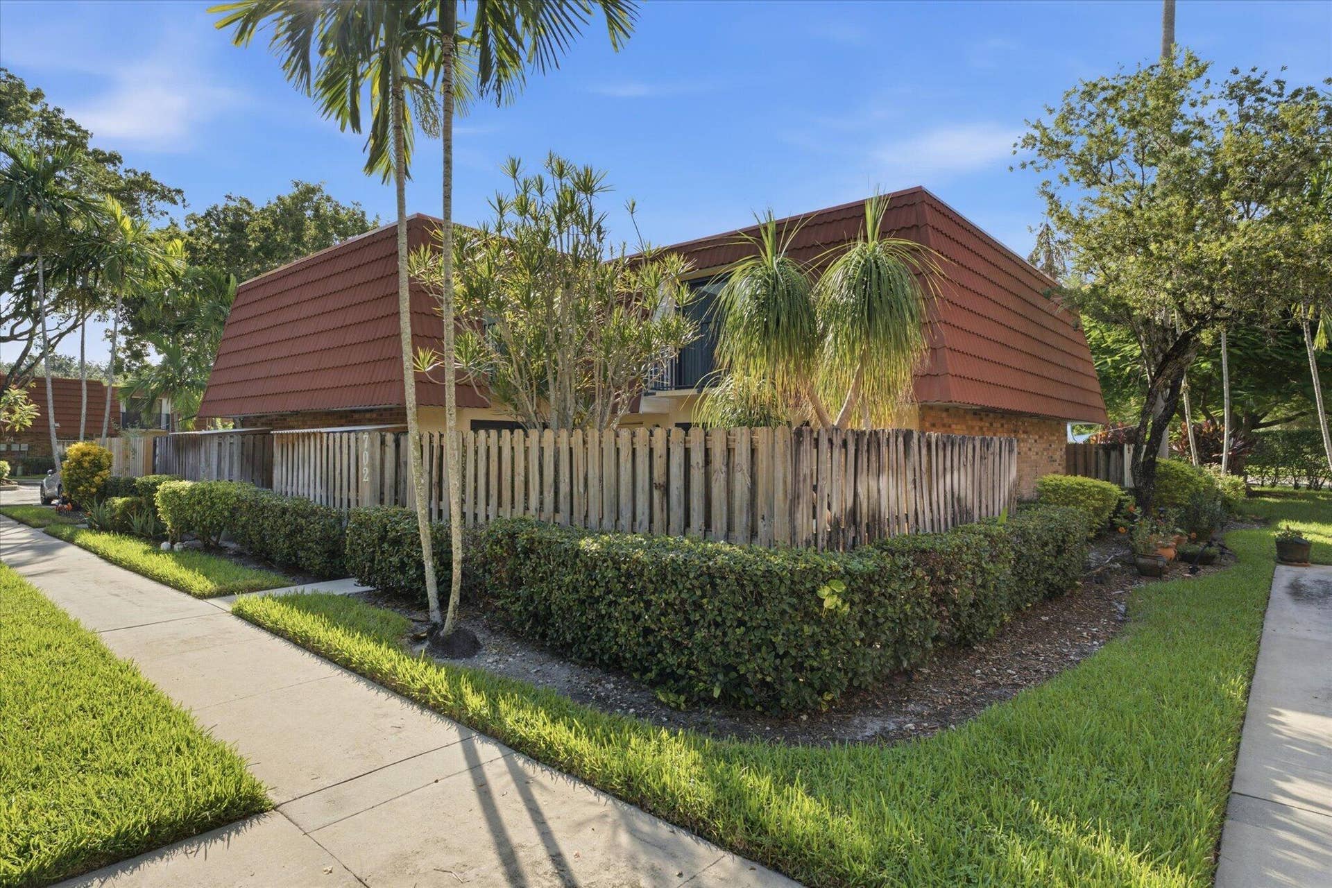 702 NW 98TH Circle, Plantation, FL 33324 2-002_DSC04536