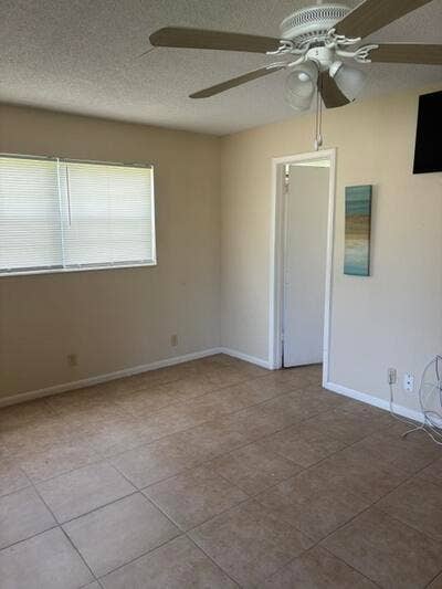 145 Dorchester G, West Palm Beach, FL 33417 IMG_1254