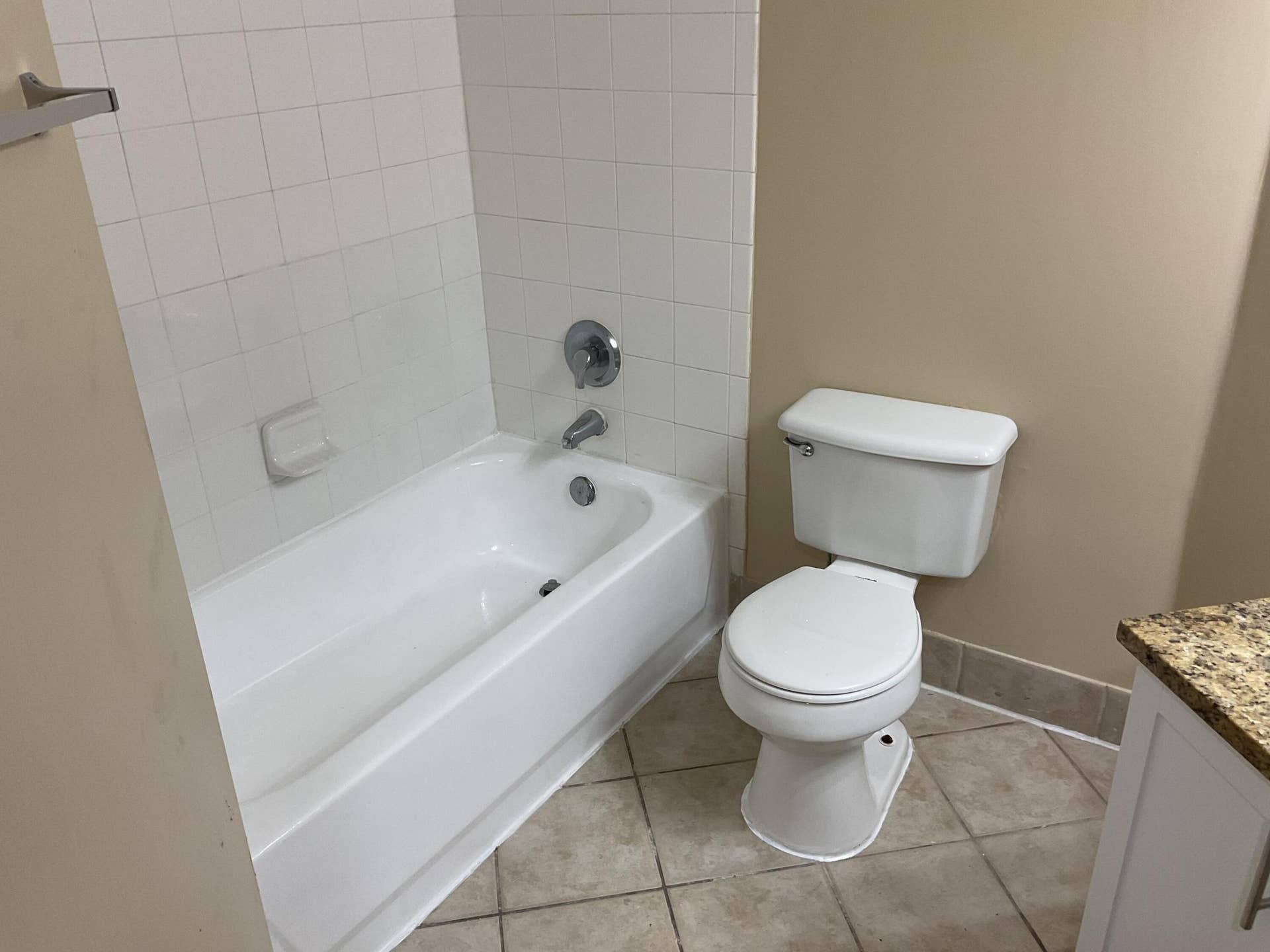 4179 N Haverhill Road, #604, West Palm Beach, FL 33417 IMG_2034