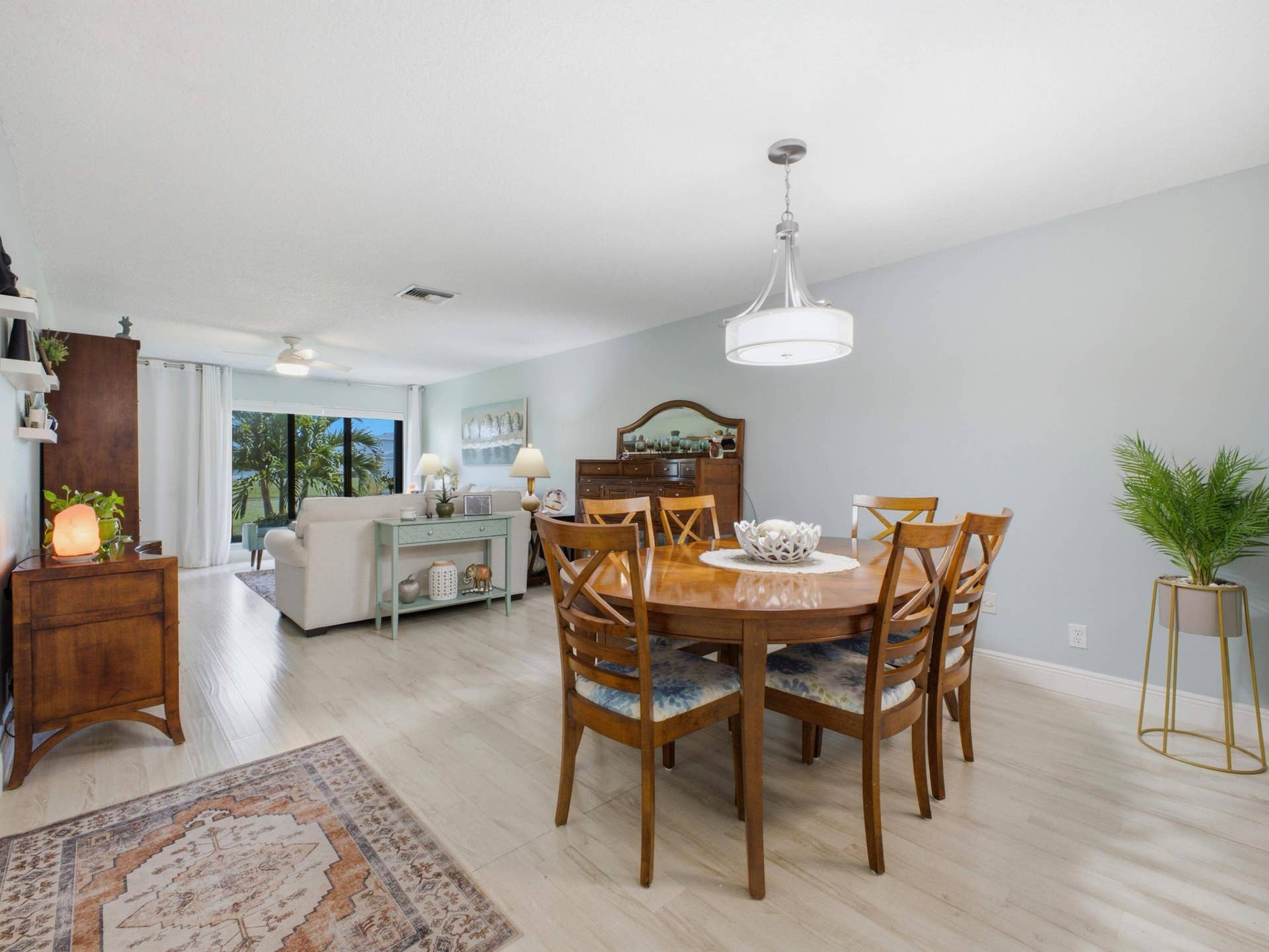 5800 Princess Palm Court, #A, Delray Beach, FL 33484 Dining Living