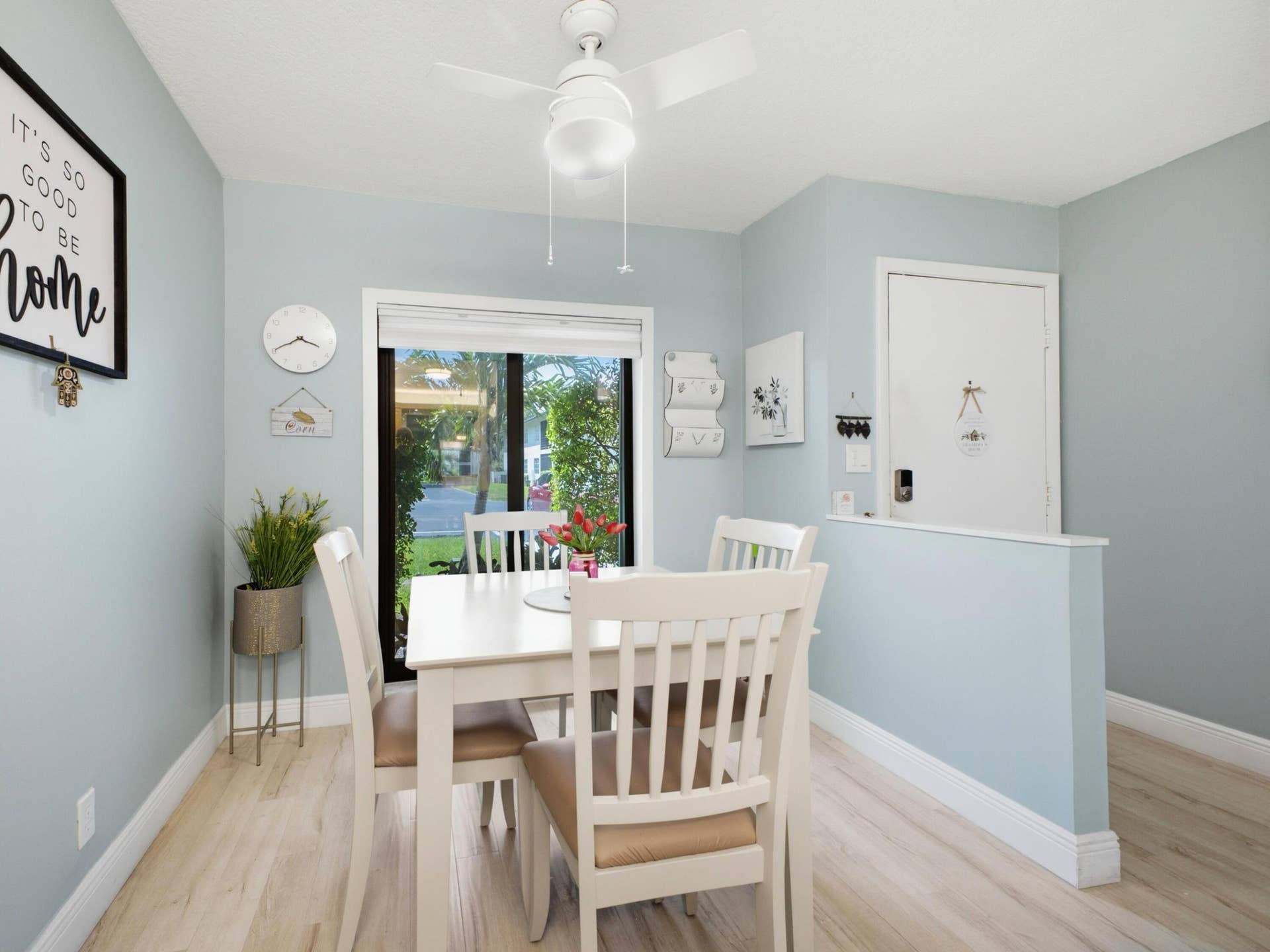 5800 Princess Palm Court, #A, Delray Beach, FL 33484 Breakfast Foyer