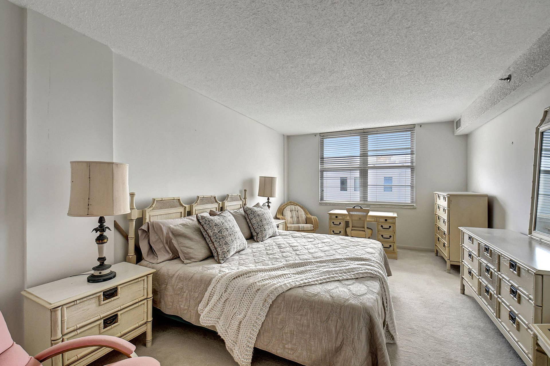 4511 S Ocean Boulevard, #401, Highland Beach, FL 33487 19-web-or-mls-DSC_6017