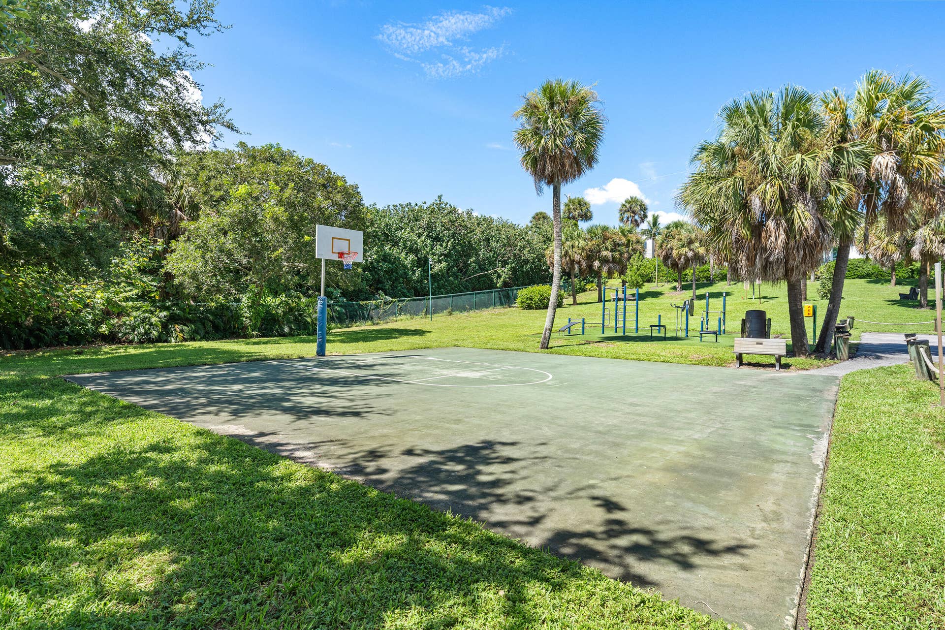 20 Celestial Way, #204, Juno Beach, FL 33408 Basketball Courts
