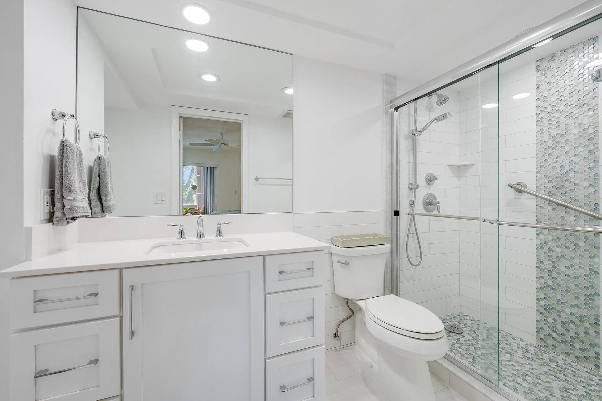 20 Celestial Way, #204, Juno Beach, FL 33408 Primary Bathroom