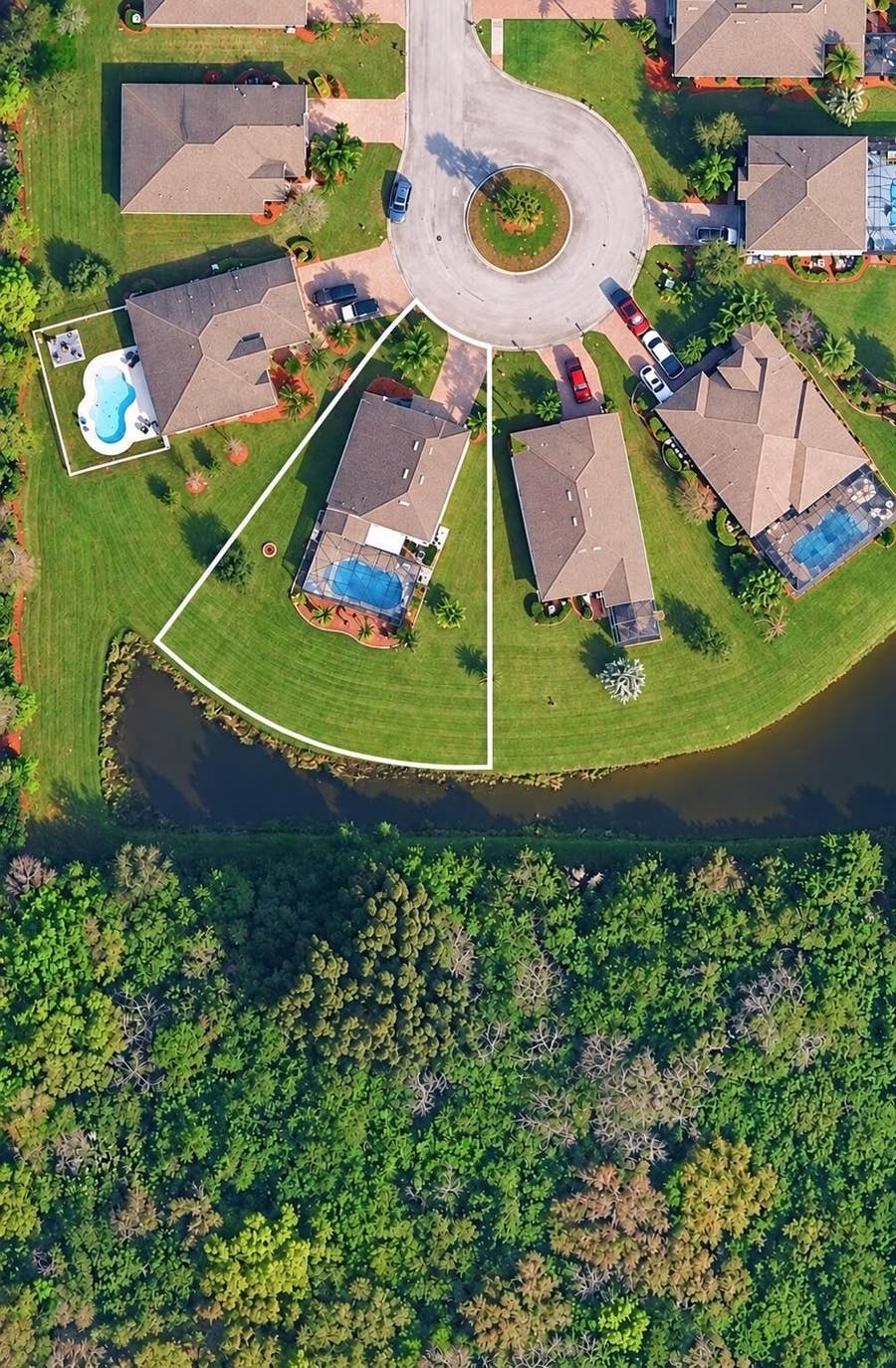 Property photo for 655 VALENCIA Circle SW, Vero Beach, FL