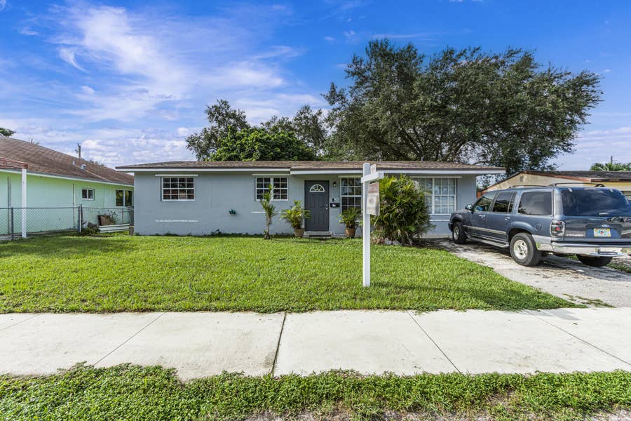 Property photo for 6714 ATLANTA Street, Hollywood, FL