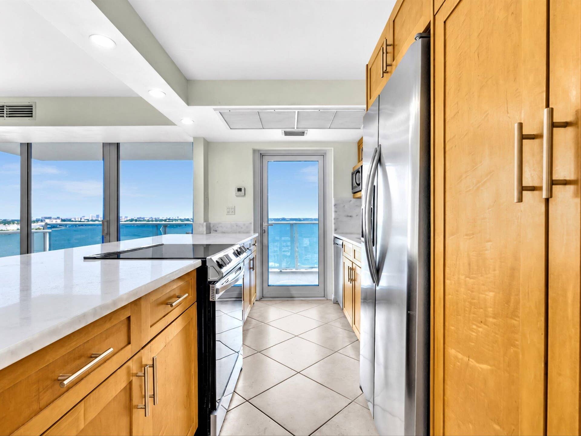 2841 N Ocean Boulevard, #1105, Fort Lauderdale, FL 33308 15-FPP00401