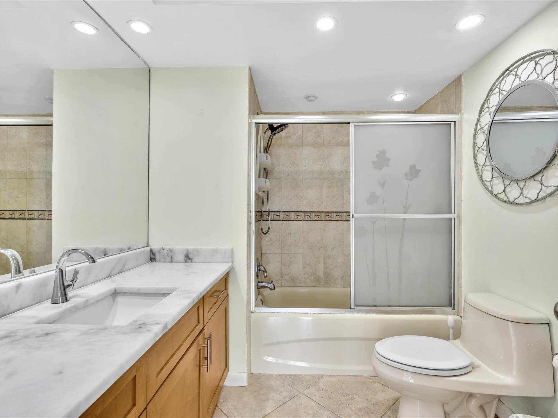 2841 N Ocean Boulevard, #1105, Fort Lauderdale, FL 33308 Primary Ensuite
