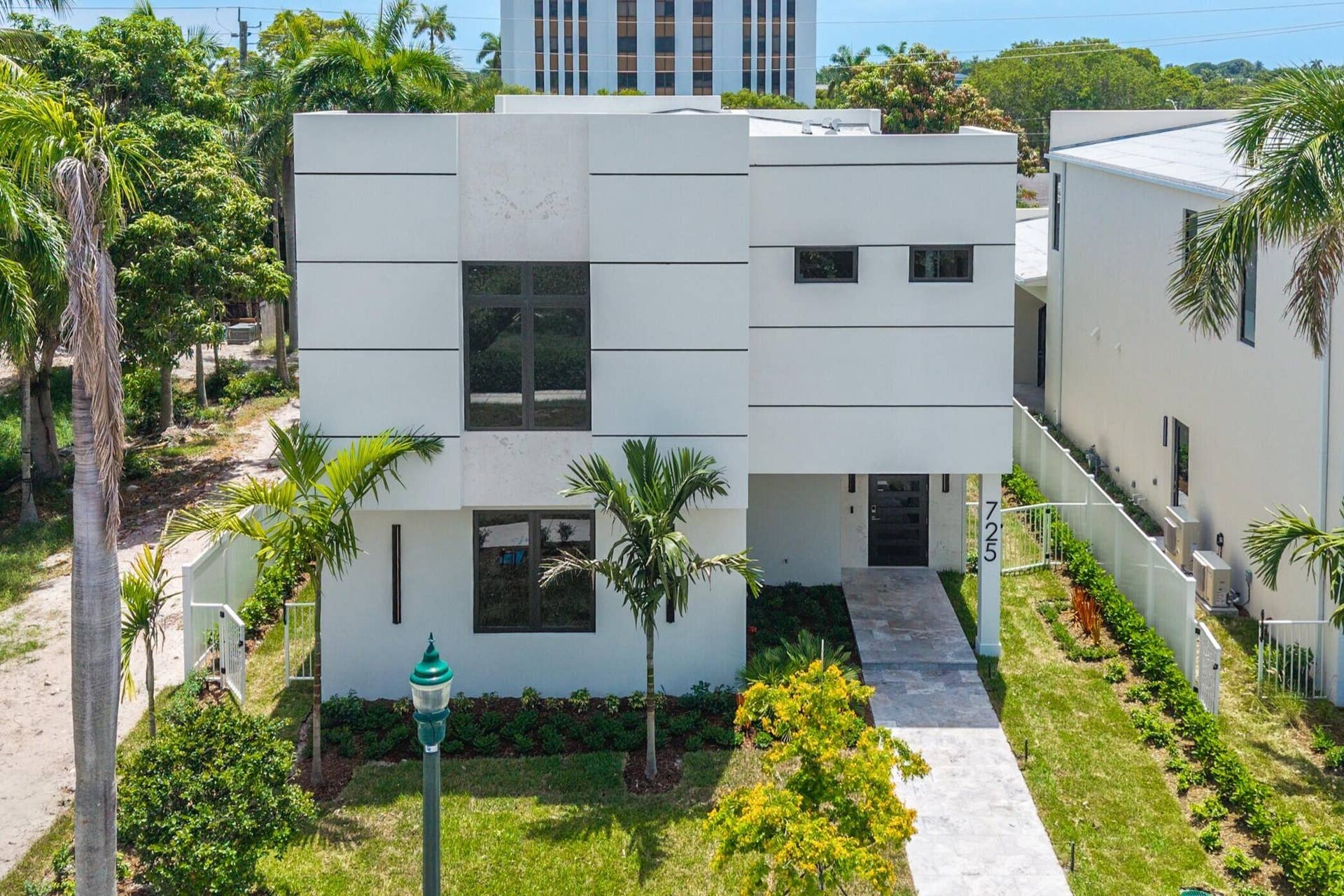 715 SE 4th Avenue, Delray Beach, FL 33483 725 SE 4th Aerial Cropped MLS