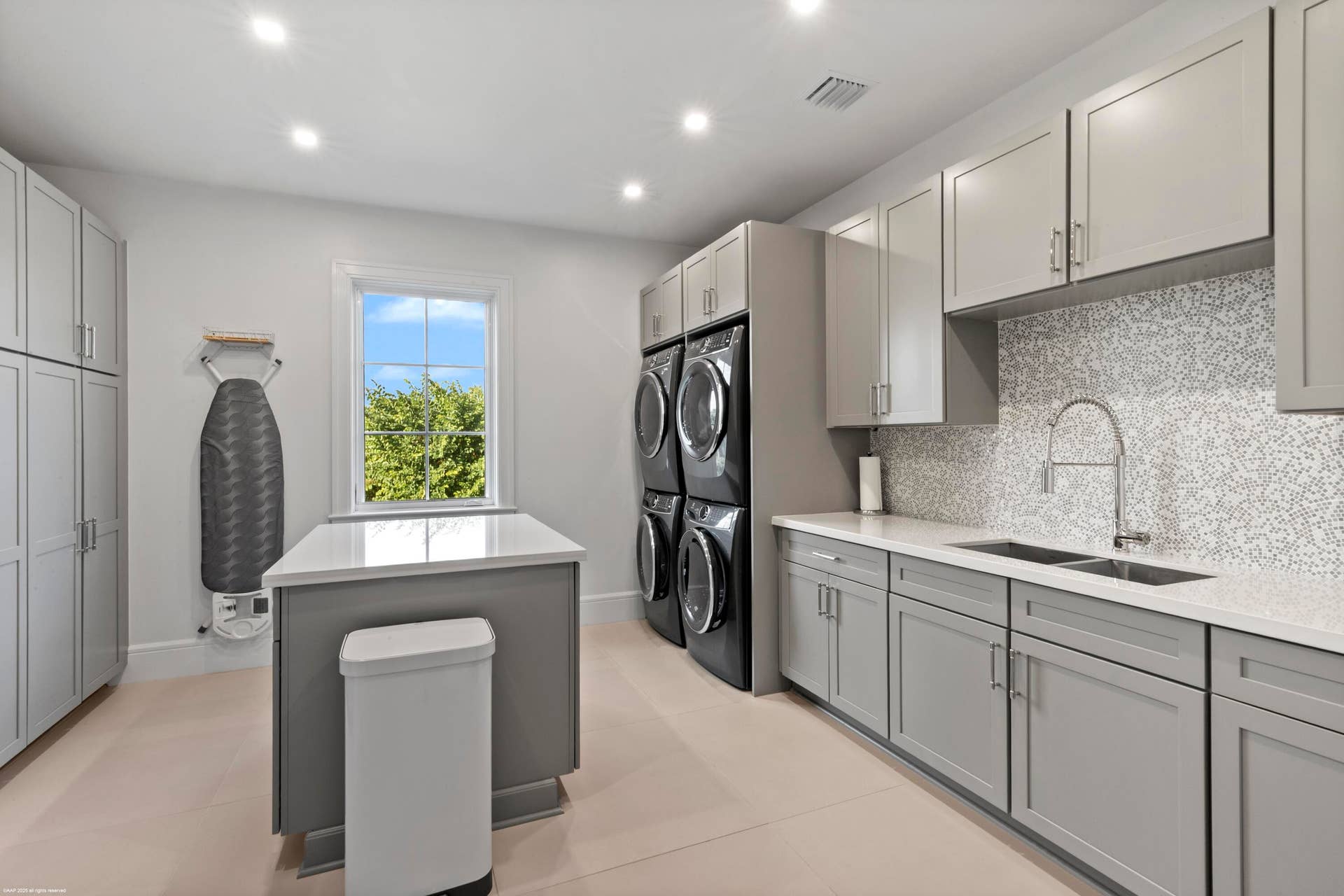 15527 Imperial Point Lane, Wellington, FL 33414 Laundry Room