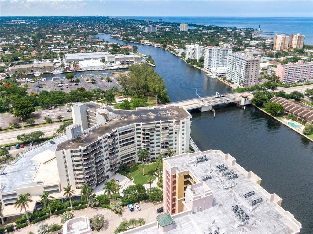 2900 NE 14th Street Causeway, #403, Pompano Beach, FL 33062 Voyager Condo is located on the West side of the Intracoastal so no waiting for the bridge.