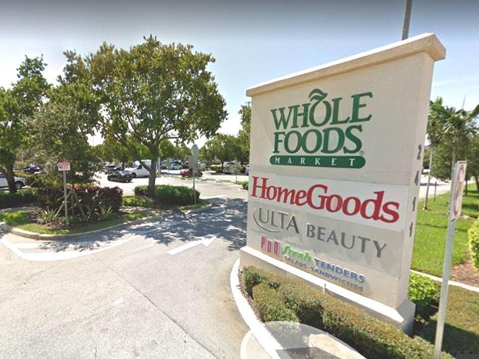 2900 NE 14th Street Causeway, #403, Pompano Beach, FL 33062 Whole Foods and HomeGoods are only a few blocks away.