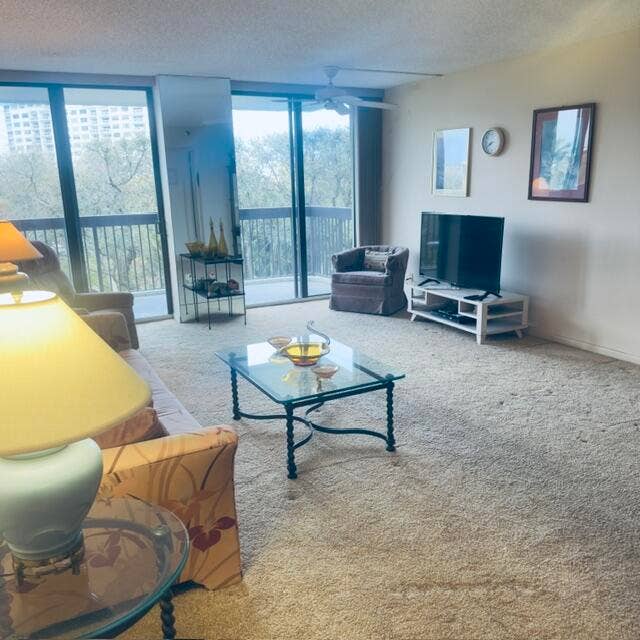 2900 NE 14th Street Causeway, #403, Pompano Beach, FL 33062 Living and dining room with an Intracoastal view of the water.