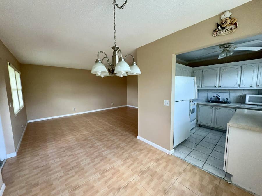 Property photo for 38 CAMBRIDGE B, West Palm Beach, FL