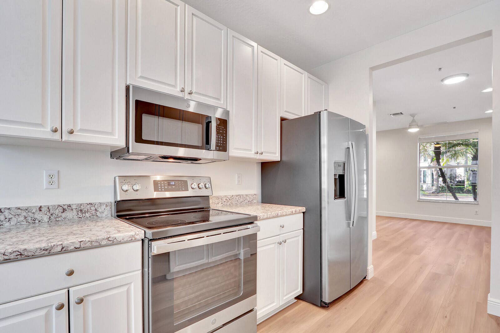 4313 PARKSIDE Drive, Jupiter, Jupiter, FL 33458 Stainless Steel Kitchen Appliances
