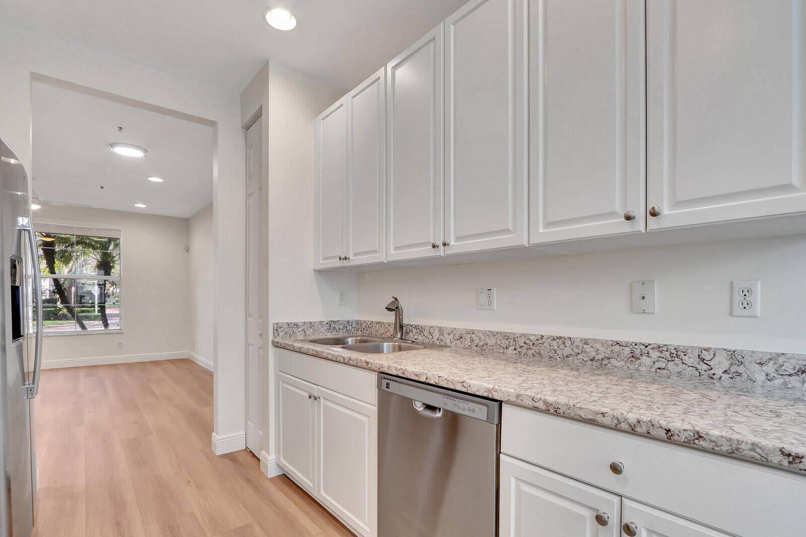 4313 PARKSIDE Drive, Jupiter, Jupiter, FL 33458 Kitchen