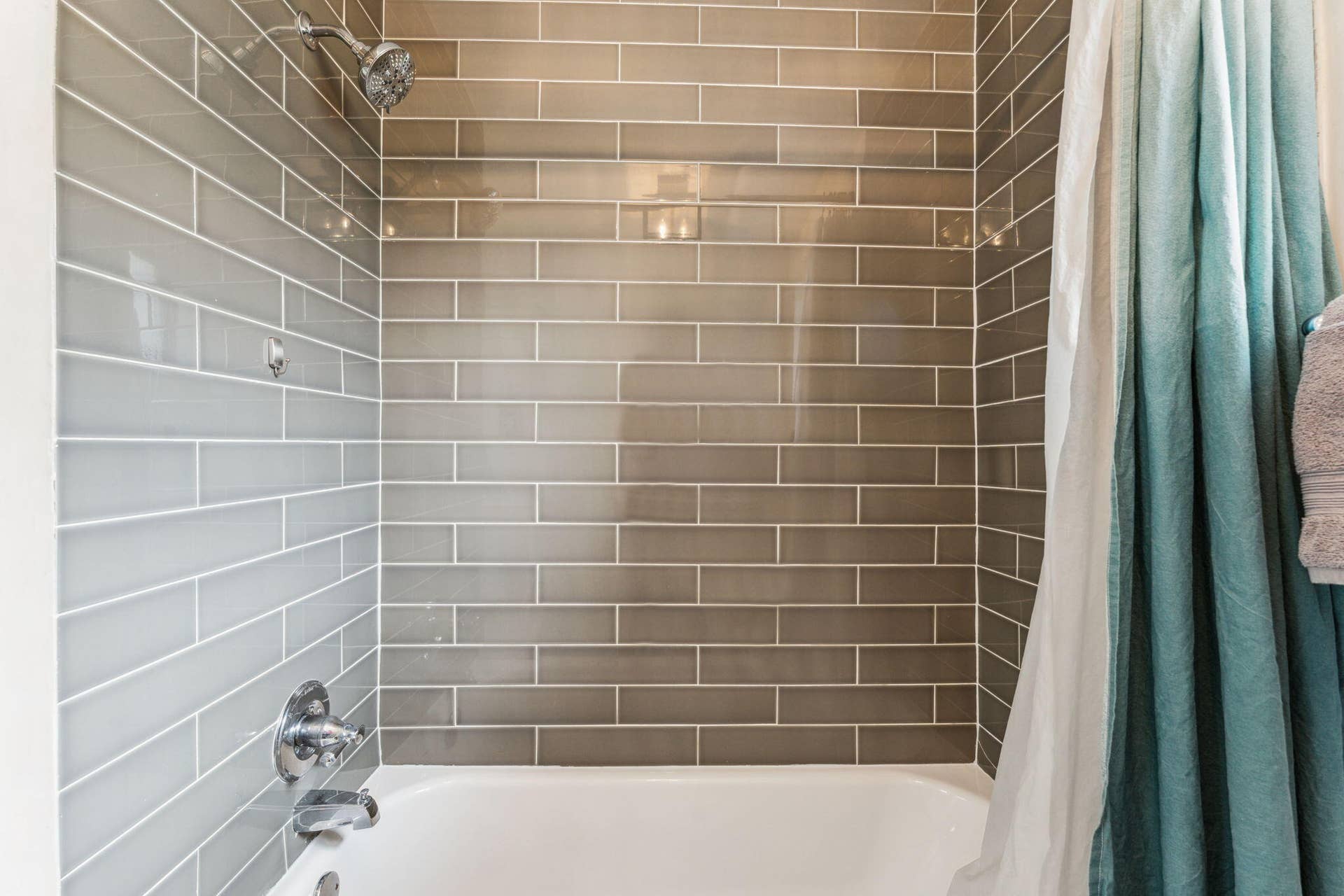 1243 GARFIELD Street, Hollywood, FL 33019 49-web-or-mls-DSC01333