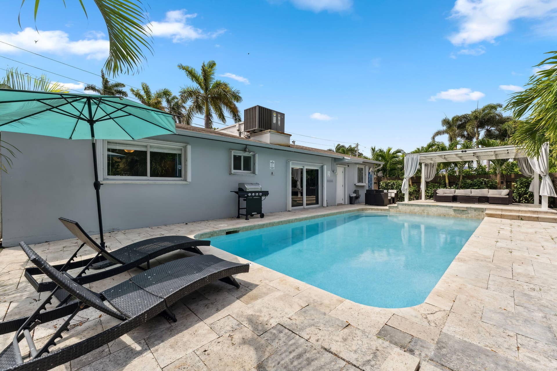 1243 GARFIELD Street, Hollywood, FL 33019 35-web-or-mls-DSC01354