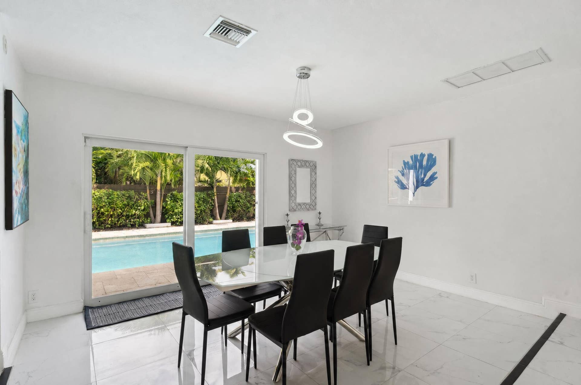 1243 GARFIELD Street, Hollywood, FL 33019 dinning