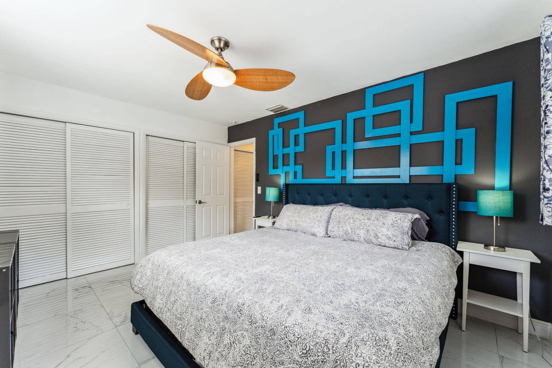 1243 GARFIELD Street, Hollywood, FL 33019 12-web-or-mls-DSC01313