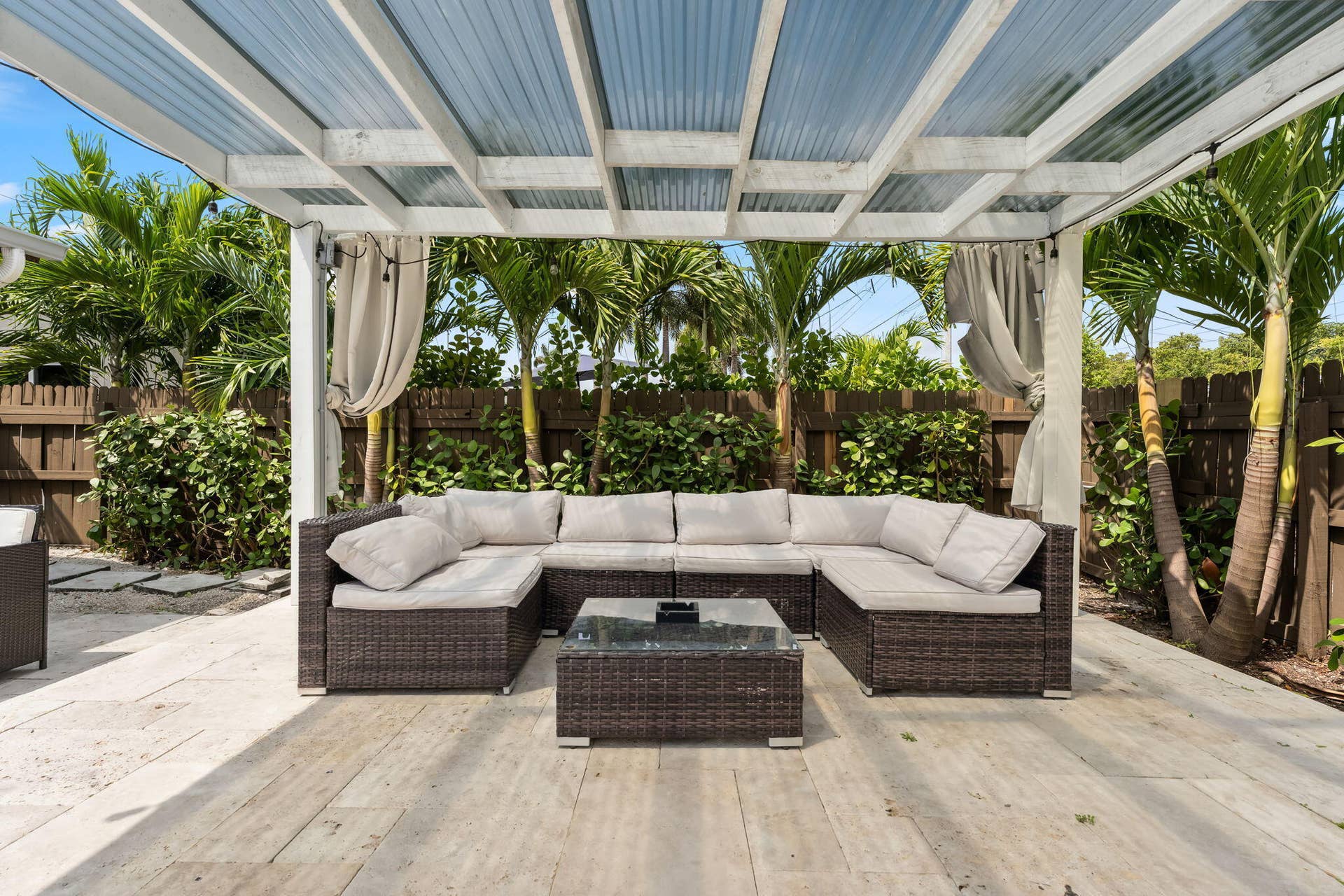 1243 GARFIELD Street, Hollywood, FL 33019 32-web-or-mls-DSC01339