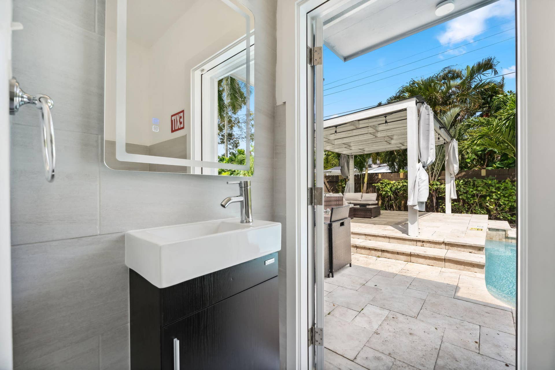 1243 GARFIELD Street, Hollywood, FL 33019 37-web-or-mls-DSC01364