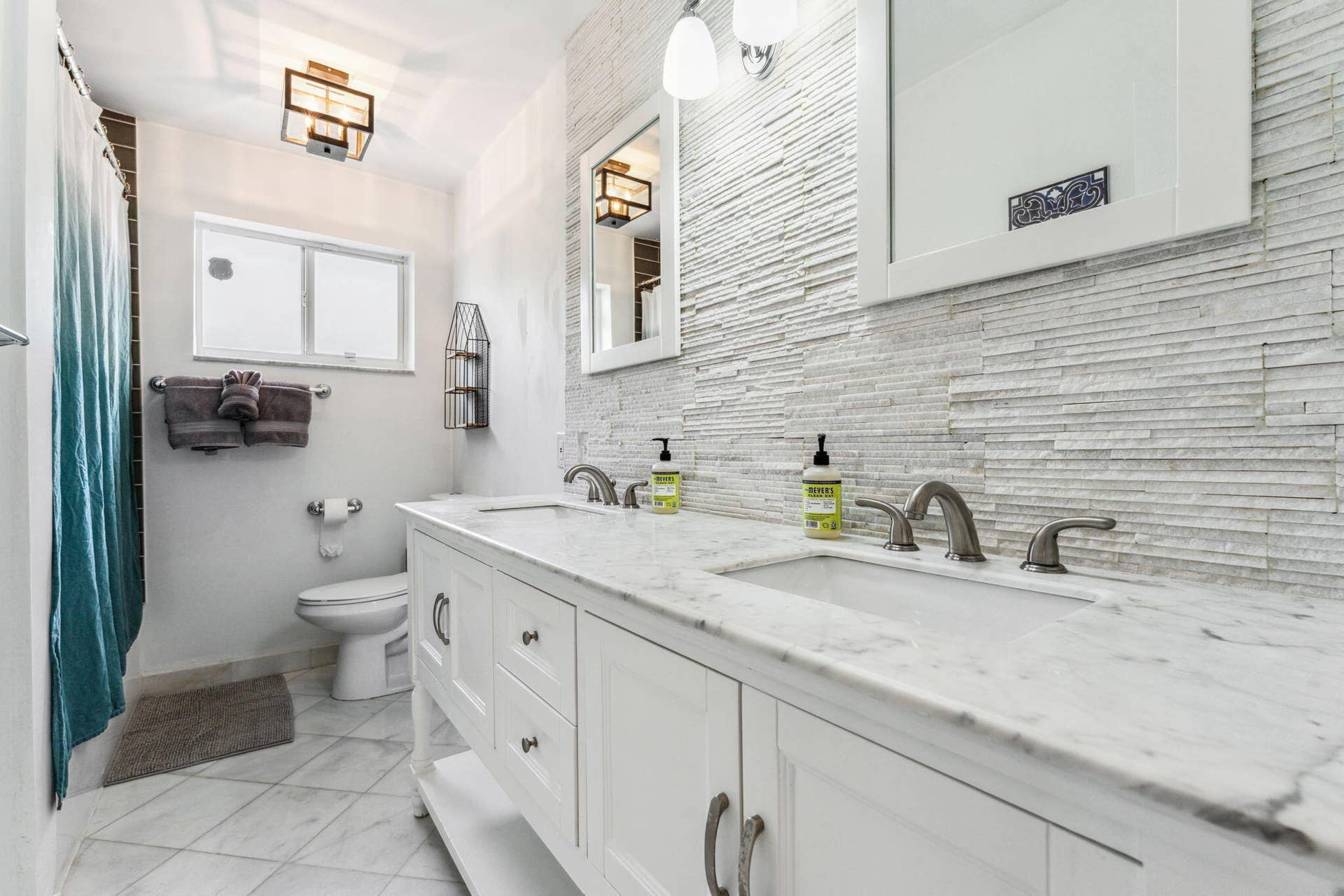 1243 GARFIELD Street, Hollywood, FL 33019 48-web-or-mls-DSC01332