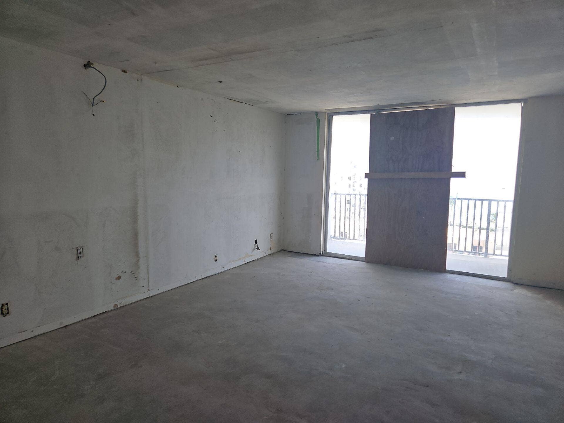 1150 Hillsboro Mile, #812, Hillsboro Beach, FL 33062 Interior