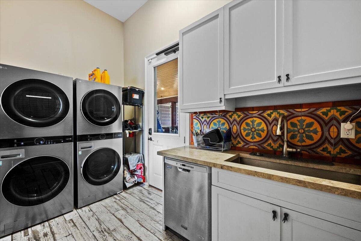 5625 140th Avenue S, Wellington, FL 33449 069-LUX_4908