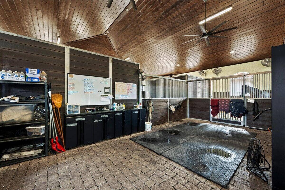 5625 140th Avenue S, Wellington, FL 33449 034-LUX_4648