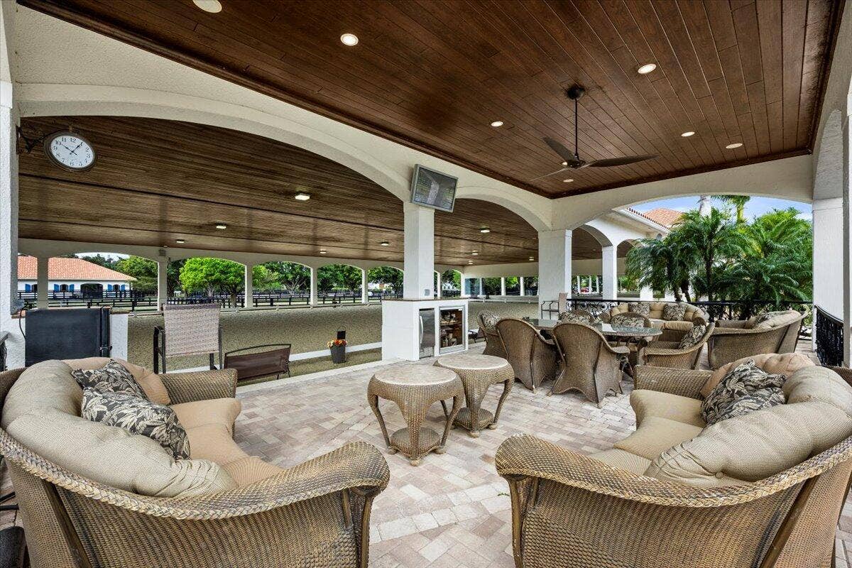 5625 140th Avenue S, Wellington, FL 33449 024-LUX_4575
