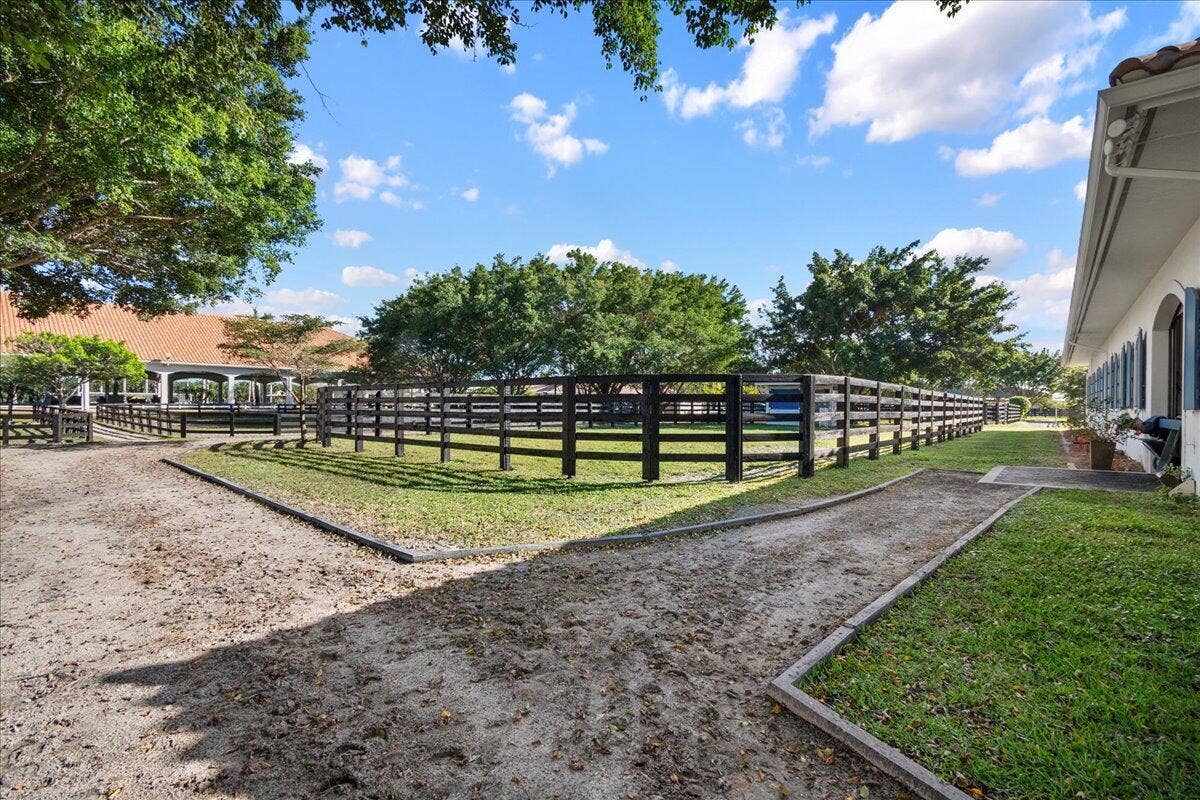 5625 140th Avenue S, Wellington, FL 33449 106-JLC_0790