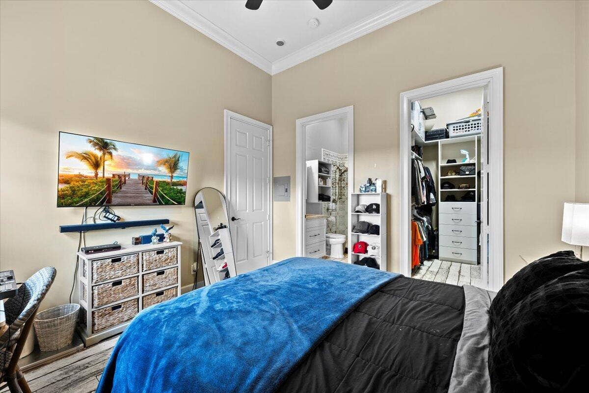 5625 140th Avenue S, Wellington, FL 33449 054-LUX_4803.jpg1