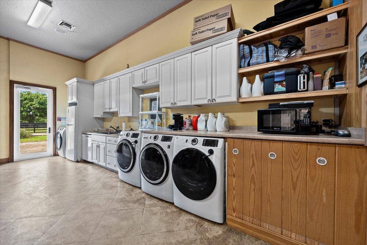 5625 140th Avenue S, Wellington, FL 33449 039-LUX_4713