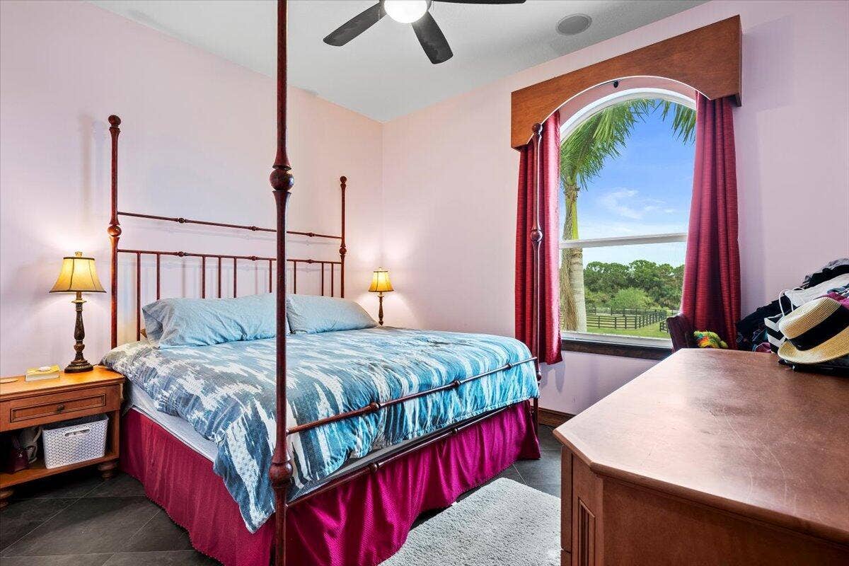 5625 140th Avenue S, Wellington, FL 33449 076-LUX_4992