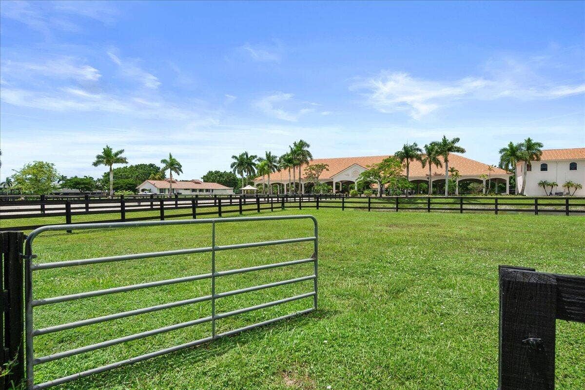 5625 140th Avenue S, Wellington, FL 33449 05-JLC_4222