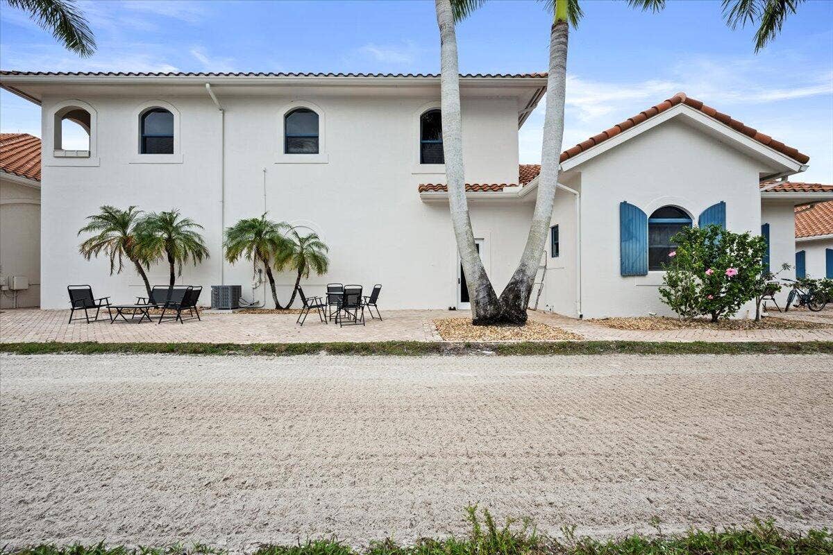 5625 140th Avenue S, Wellington, FL 33449 073-LUX_4935