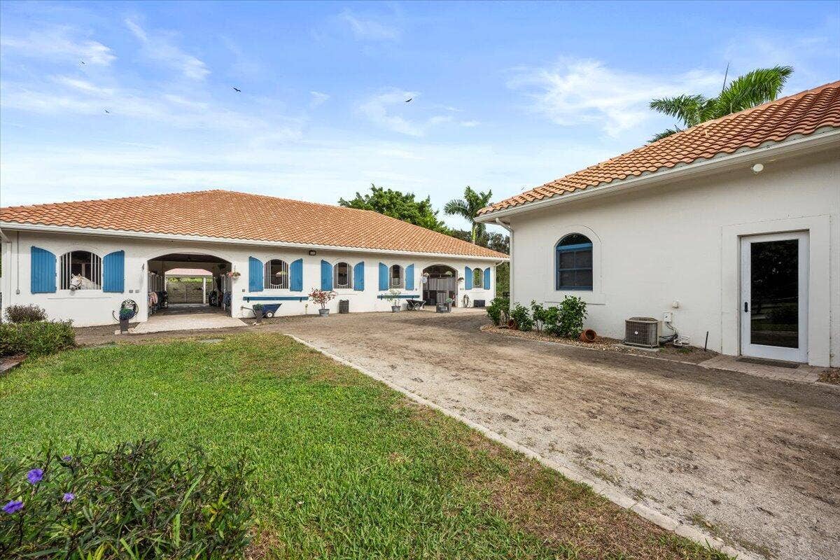 5625 140th Avenue S, Wellington, FL 33449 036-LUX_4660