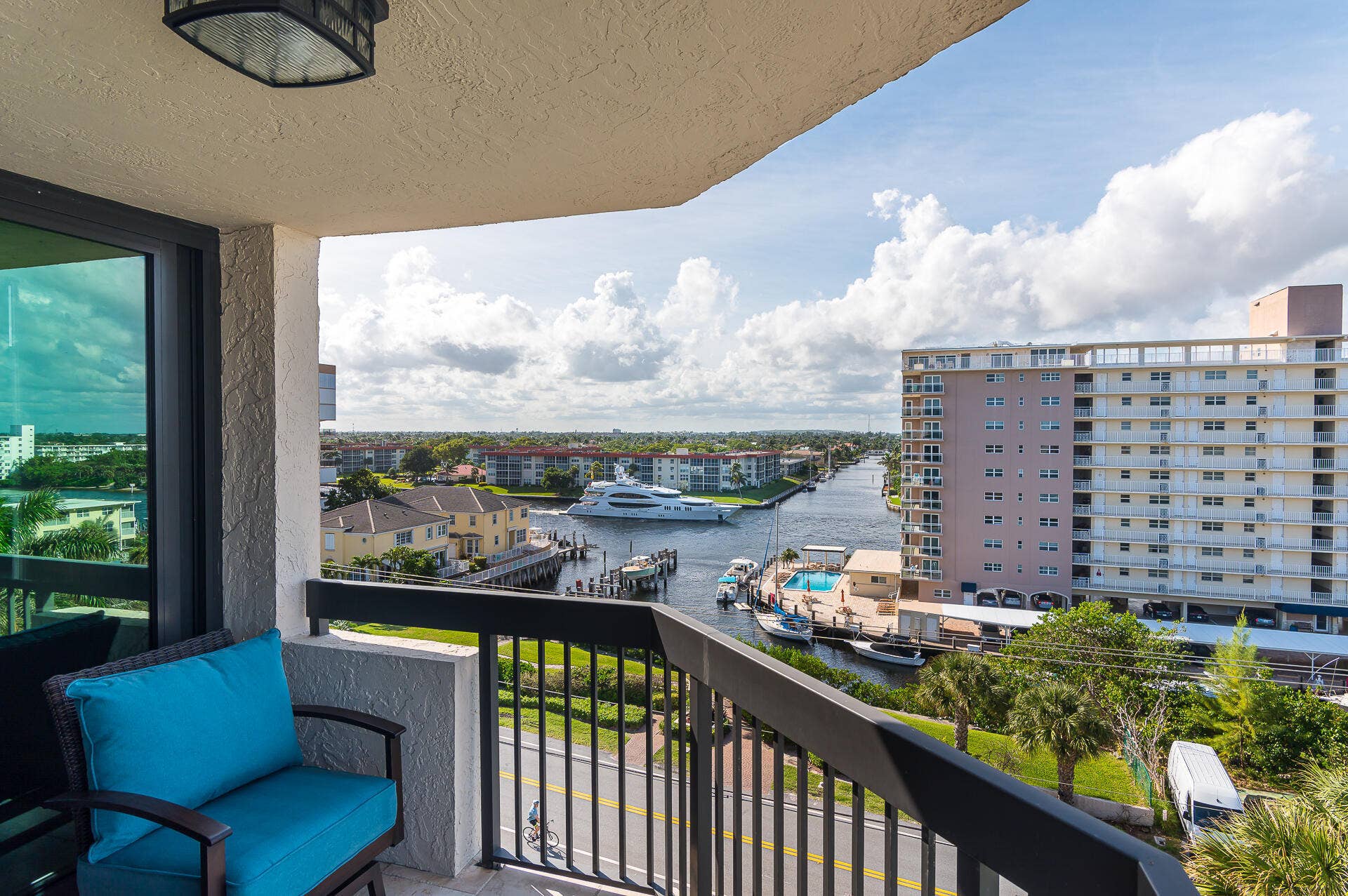 1155 Hillsboro Mile, Hillsboro Beach, FL 33062 photo-17-8
