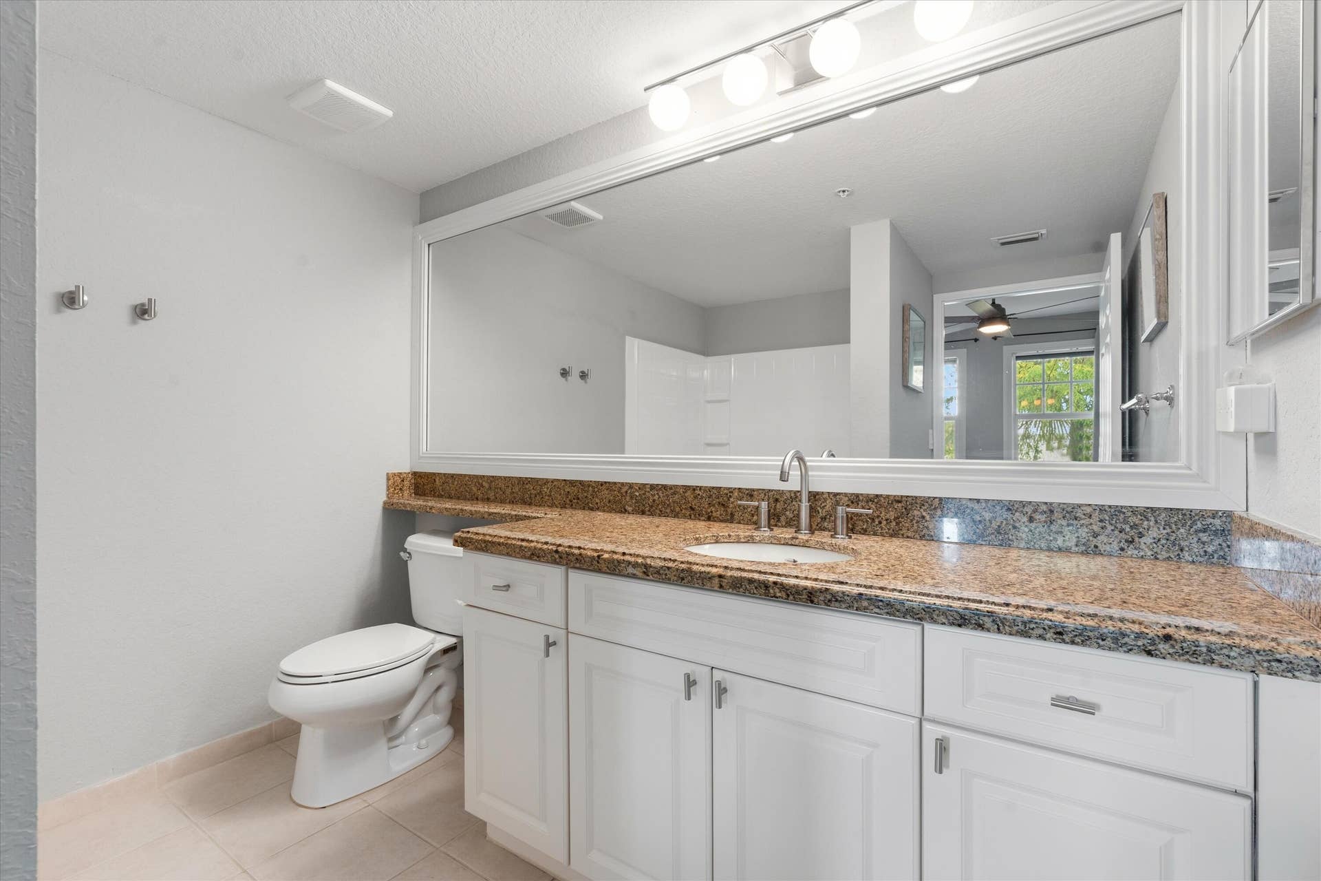 6376 W SAMPLE Road, #6376, Coral Springs, FL 33067 Primary Bathroom