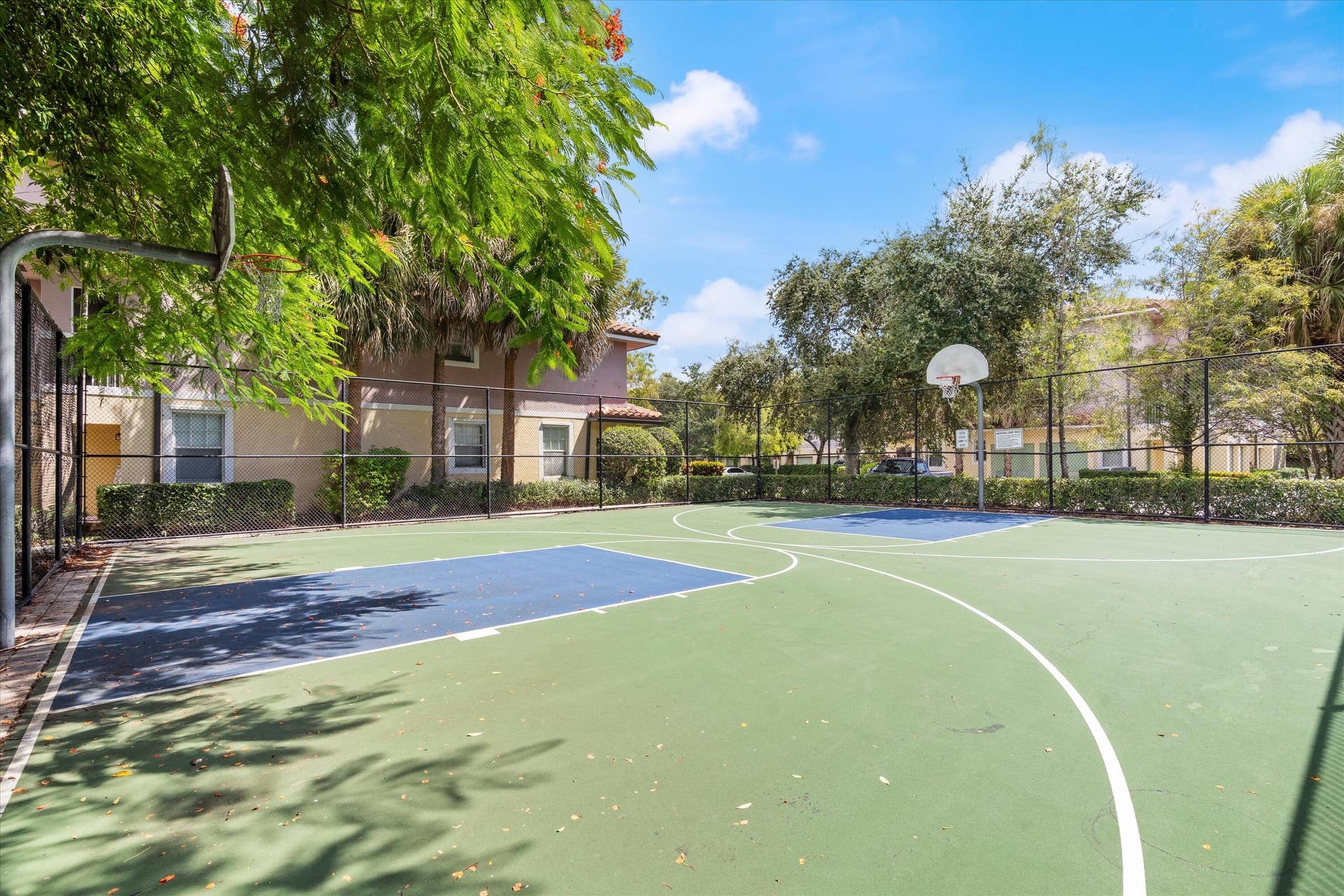 6376 W SAMPLE Road, #6376, Coral Springs, FL 33067 Basketball Court