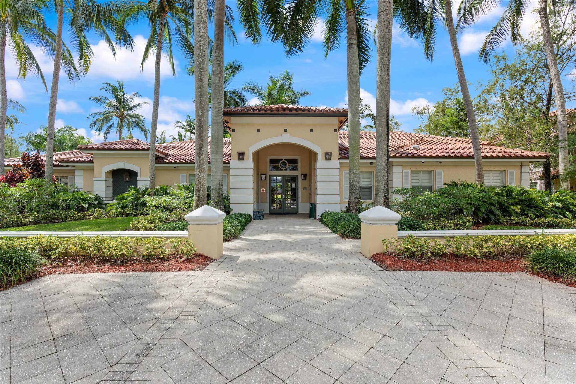 6376 W SAMPLE Road, #6376, Coral Springs, FL 33067 Clubhouse Entrance