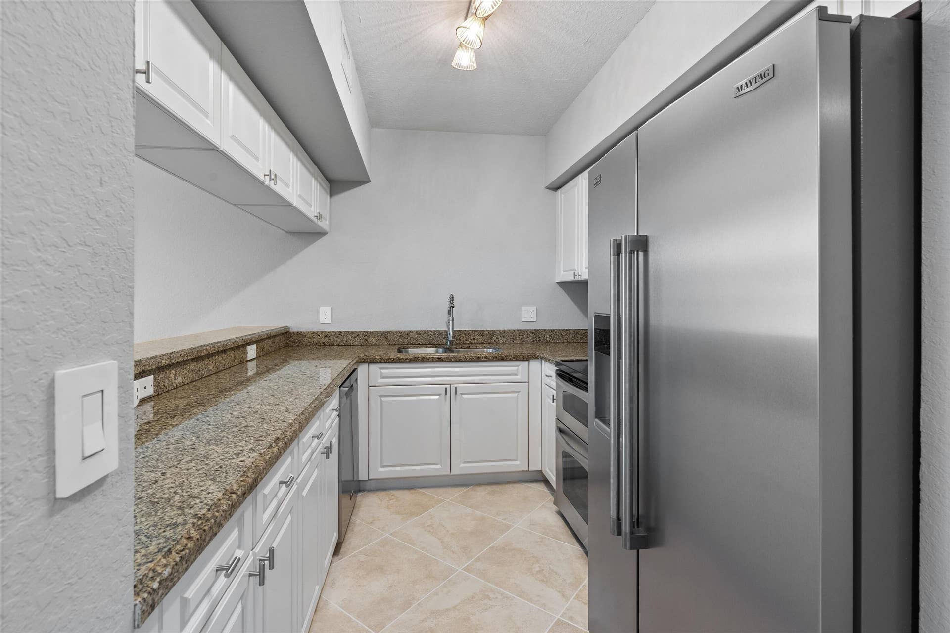 6376 W SAMPLE Road, #6376, Coral Springs, FL 33067 Kitchen and Appliances