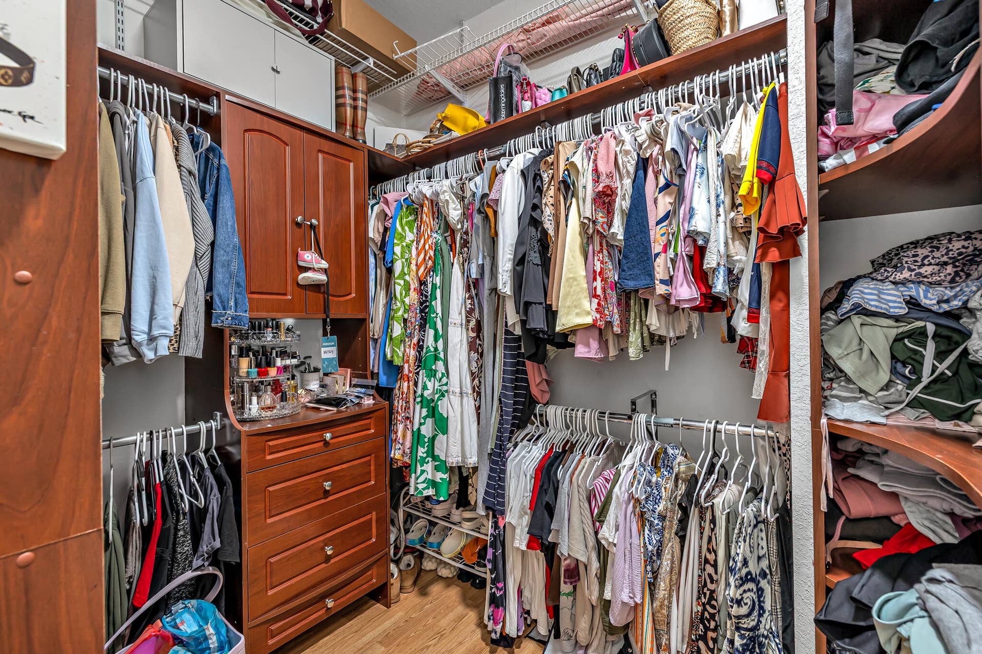 Walk-in Closet in master