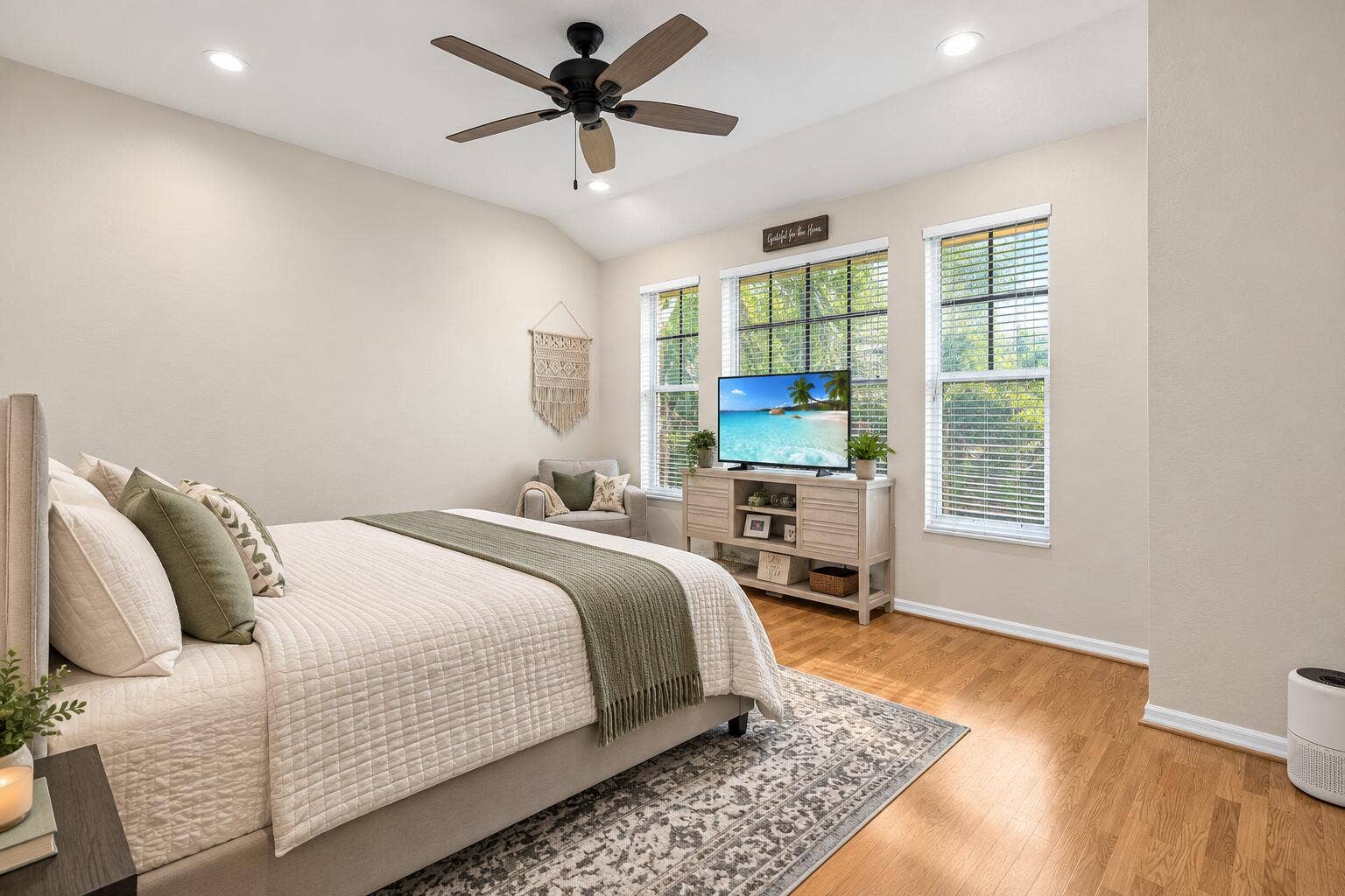 Ai Bed Comforter Set