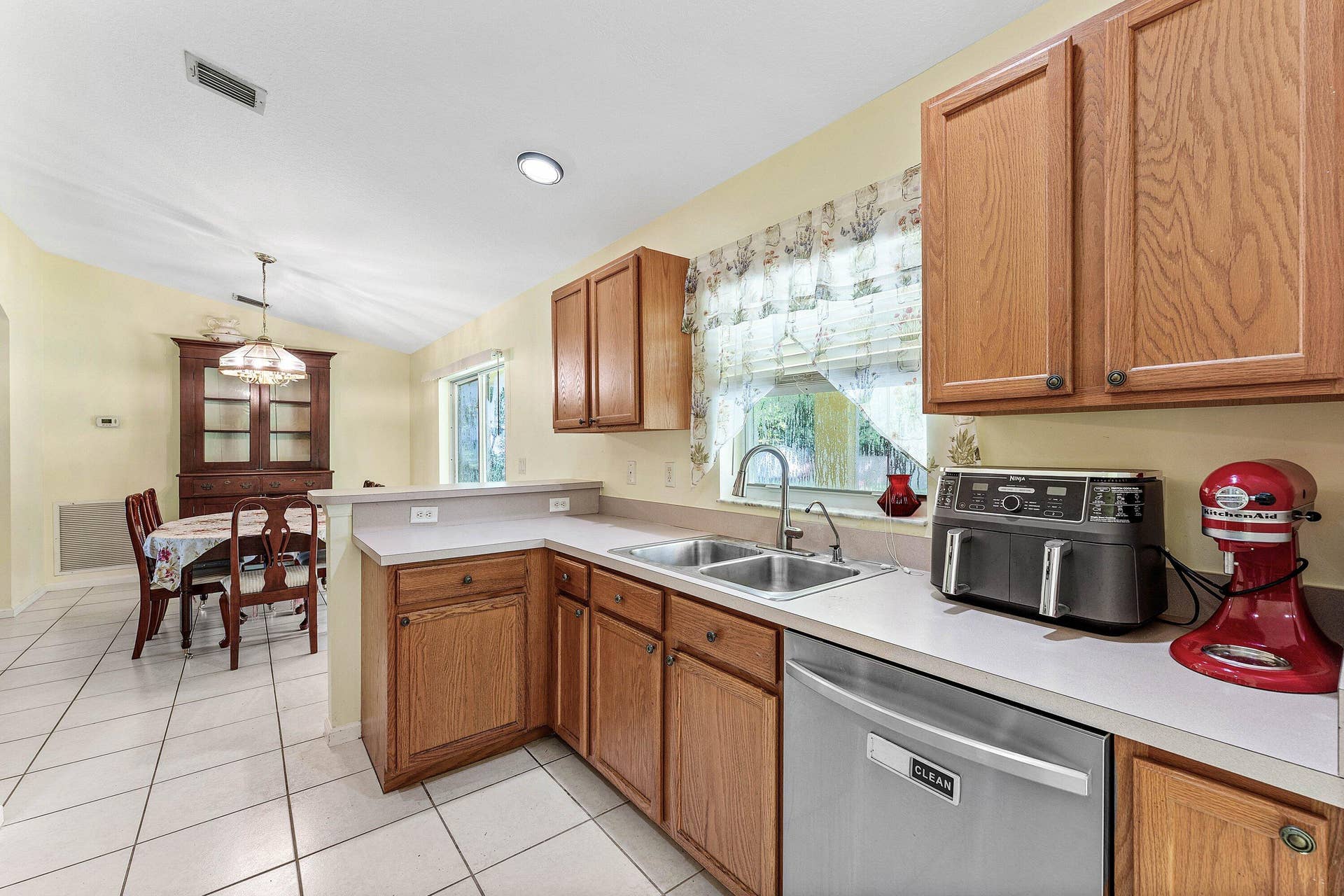 018-1231566thStreetNorth-WestPalmBeach-F