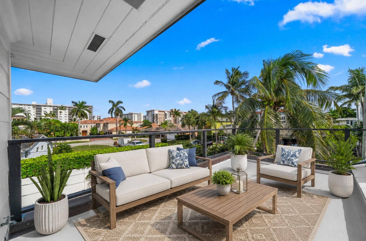 5100 NE 30TH Terrace, Lighthouse Point, Lighthouse Point, FL 33064 Virtually staged to help you envision the possibilities.