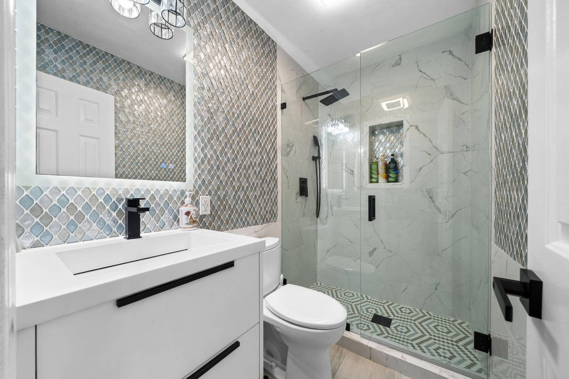 5100 NE 30TH Terrace, Lighthouse Point, Lighthouse Point, FL 33064 bathroom