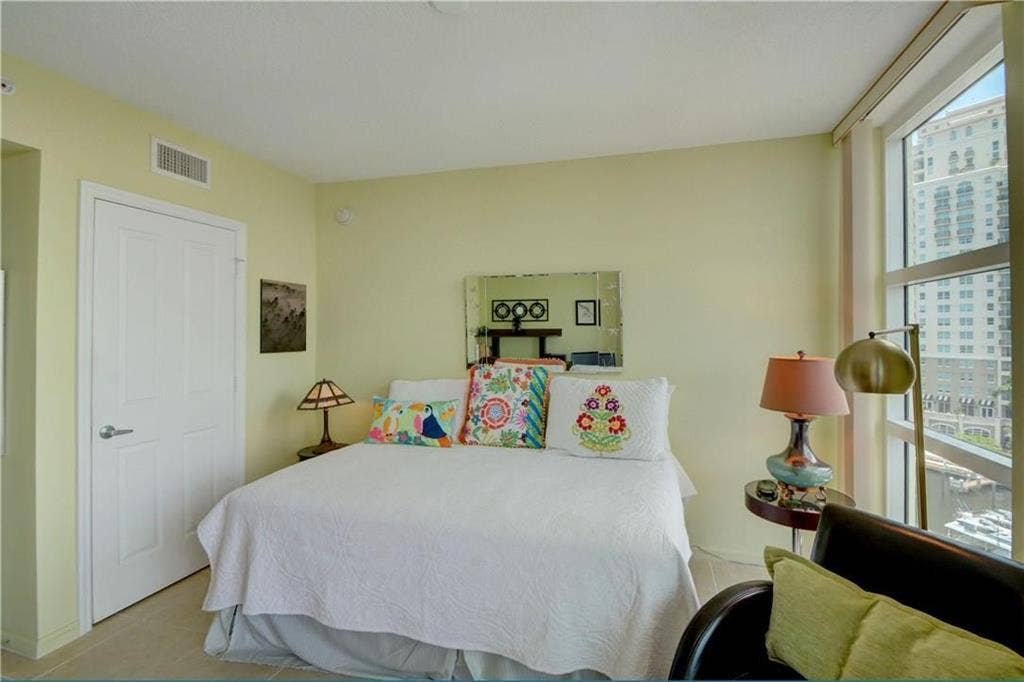 401 SW 4TH Avenue, #808, Fort Lauderdale, FL 33315 GetMedia (17)