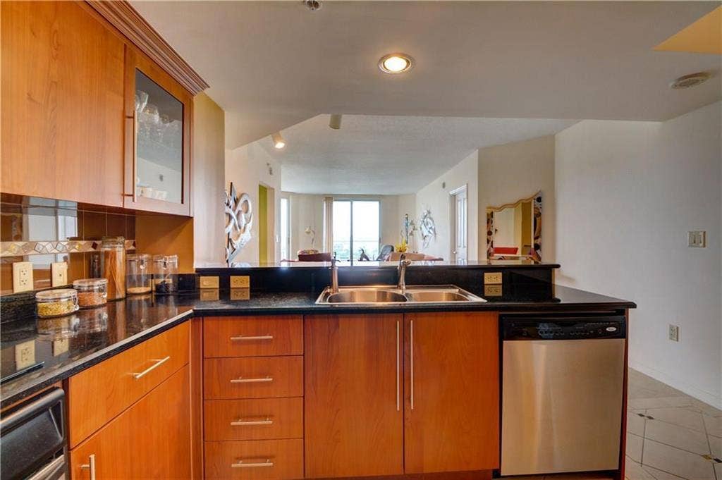 401 SW 4TH Avenue, #808, Fort Lauderdale, FL 33315 GetMedia (18)